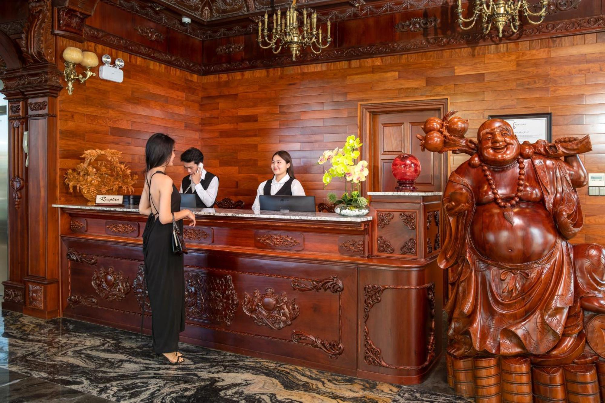 Monalisa Luxury Hotel 다낭 외부 사진